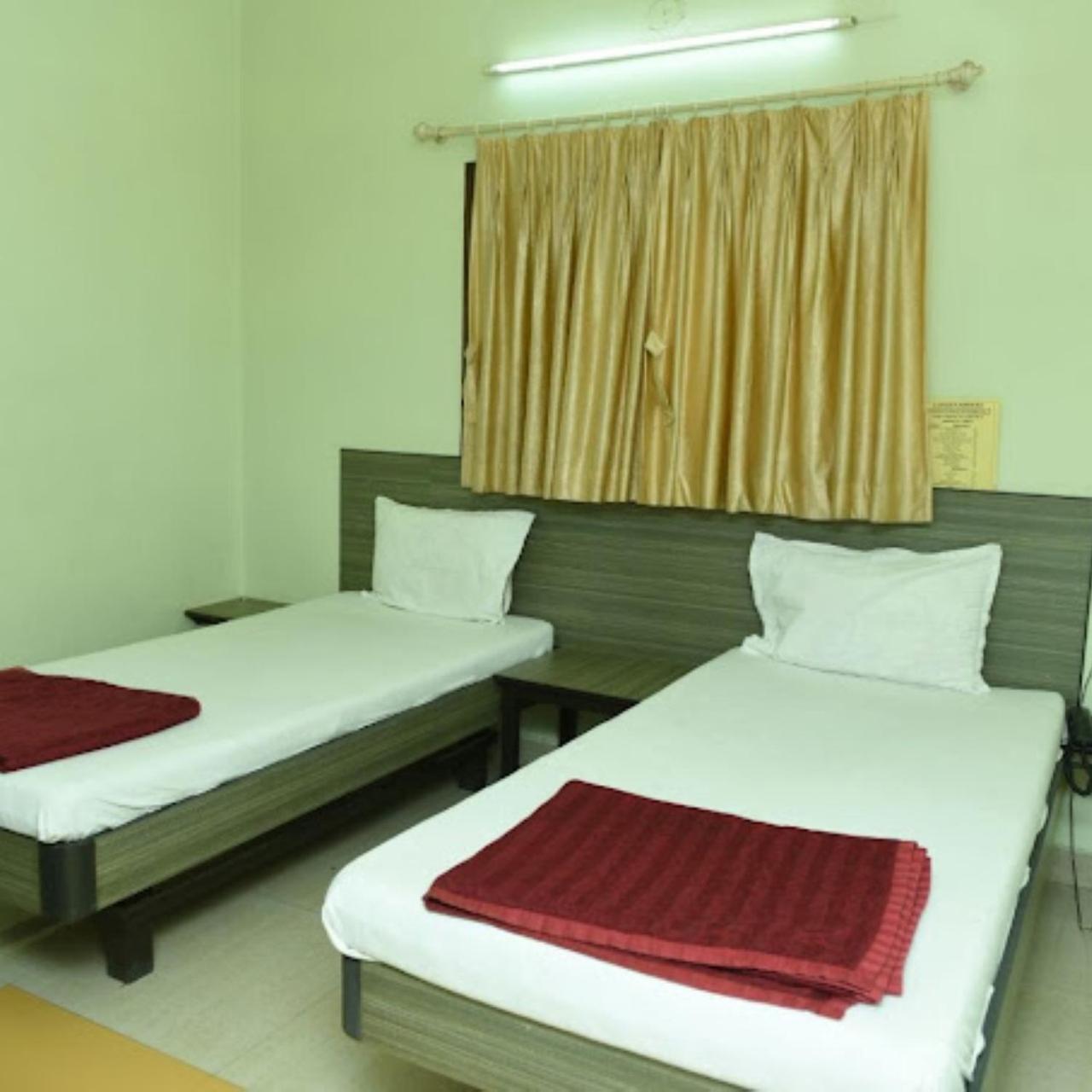 Hotel Anjali Palace Bhuj Exterior photo